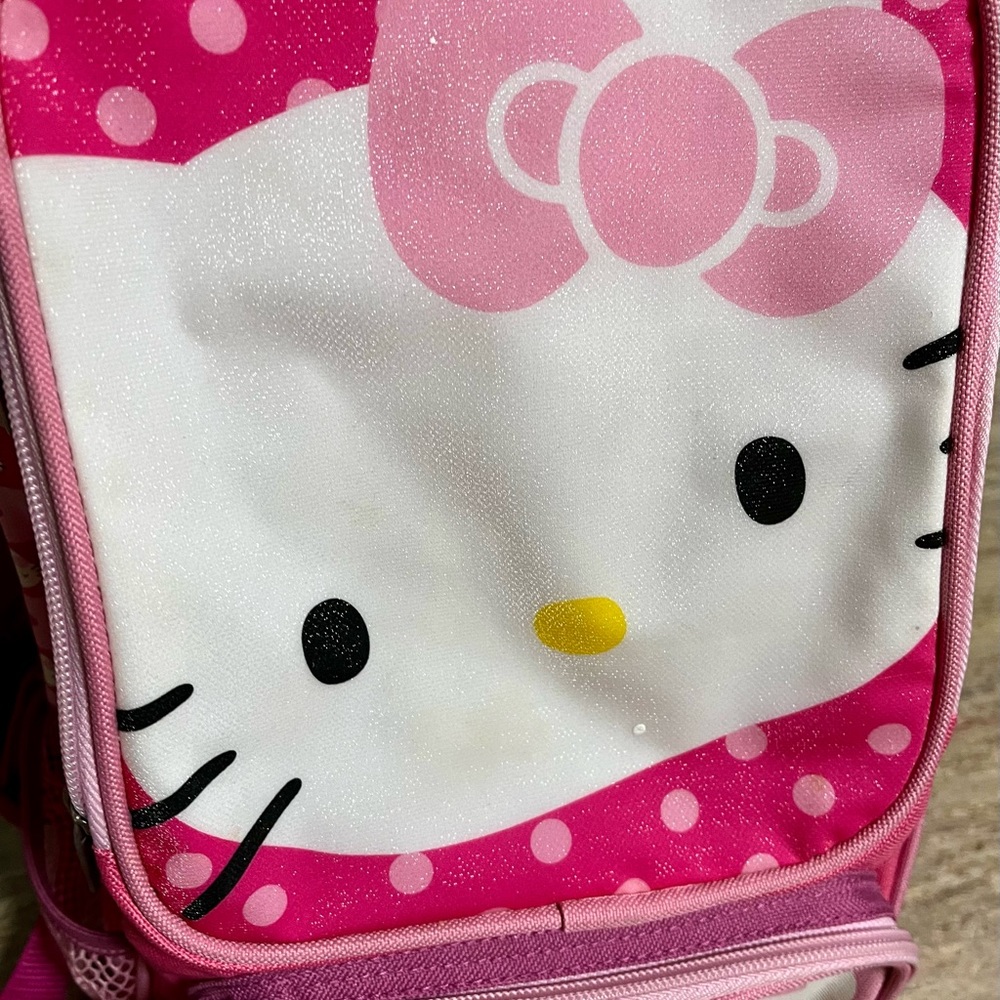 Hello Kitty backpack - Picture 3 of 16